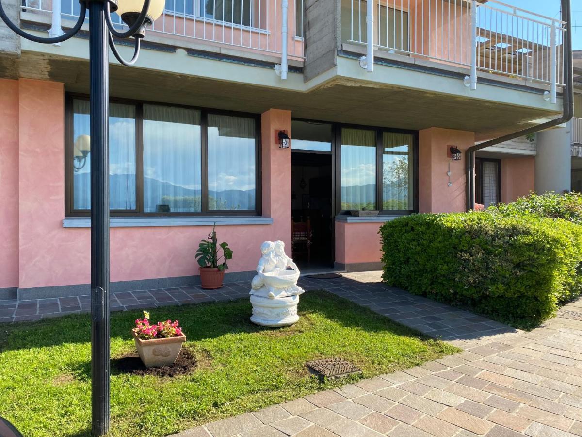 Flowers & Garden Apartment Con Vista Lago マネルバ・デル・ガルダ エクステリア 写真